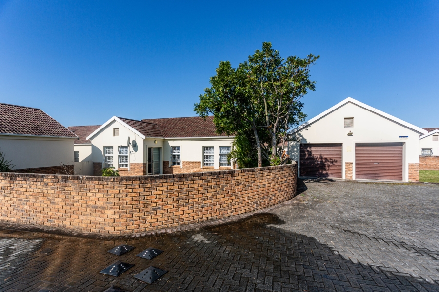 3 Bedroom Property for Sale in Beacon Bay North Eastern Cape
